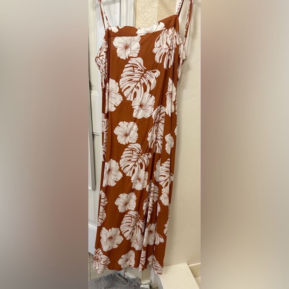 NWT Roxy Nowhere to Hide strappy midi dress